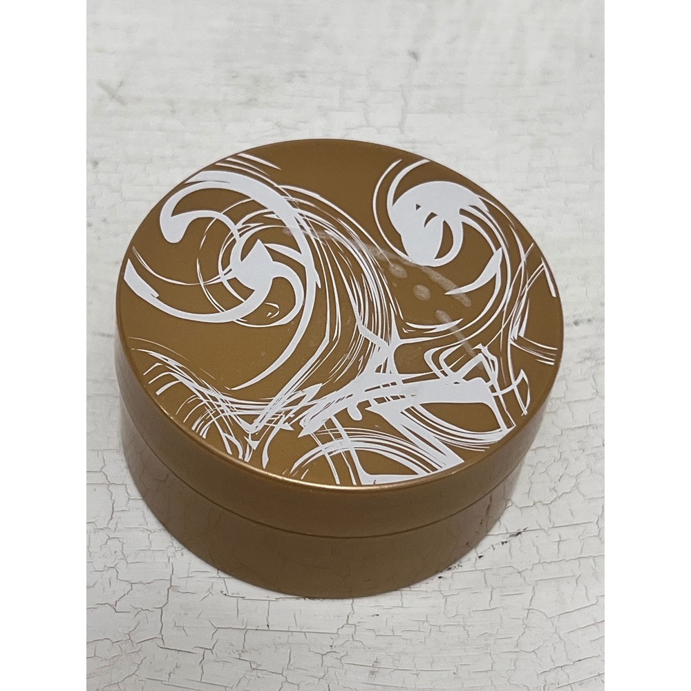 Mary Kay Creamy Frosted Vanilla Body Butter 2 oz Travel Size Gold Tin RF27